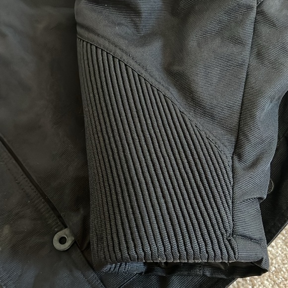 Harley Davidson Riding Jacket - Picture 2 of 9